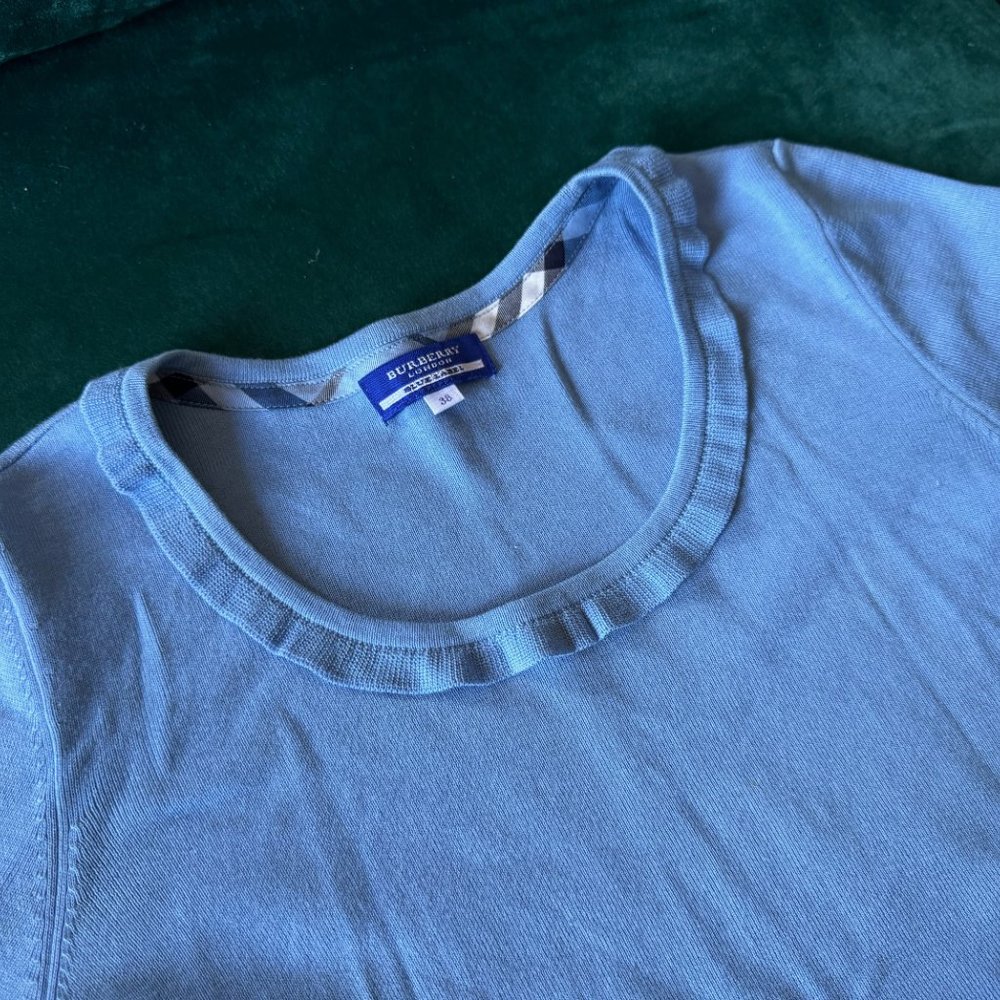 Authentic Burberry Sweater - Picture 11 of 12
